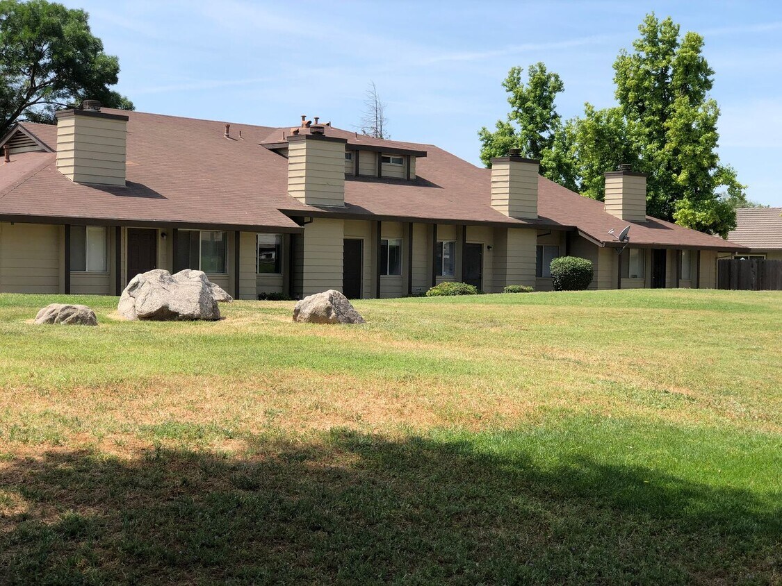 Foto principal - 2351 Fir Ave