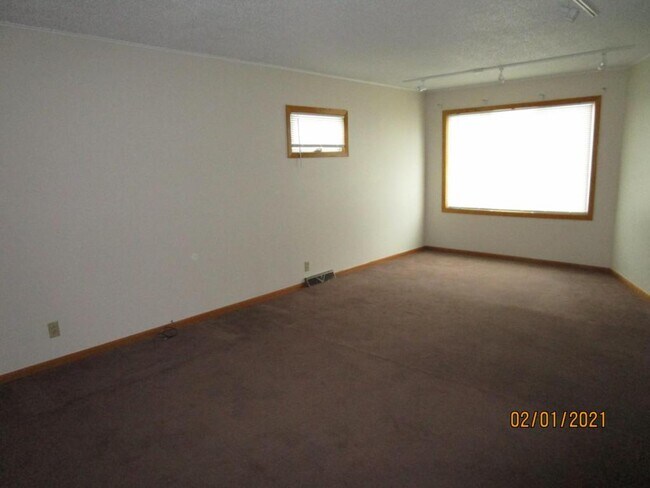 Building Photo - 813 Knapp St