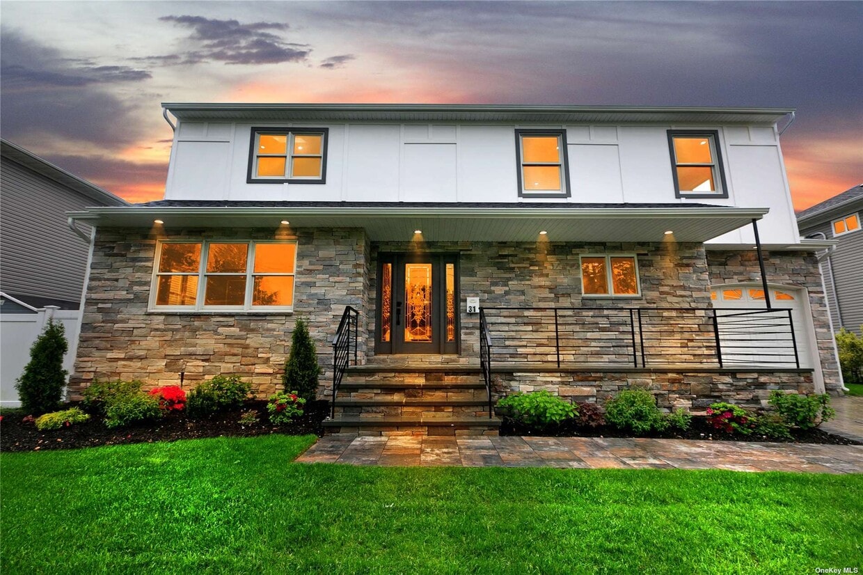31 Main Pkwy, Plainview, NY 11803 House Rental in Plainview, NY