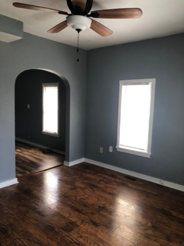 205 S Maple St, Paola, KS 66071 Room for Rent in Paola, KS