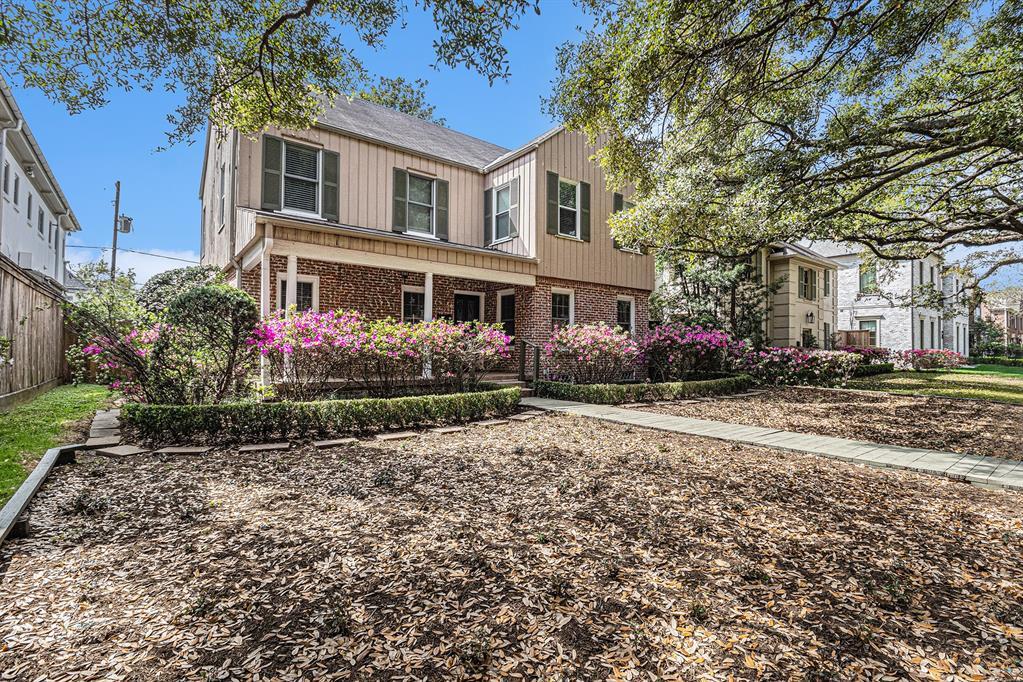 2005 Wroxton Rd, Houston, TX 77005 House Rental in Houston, TX