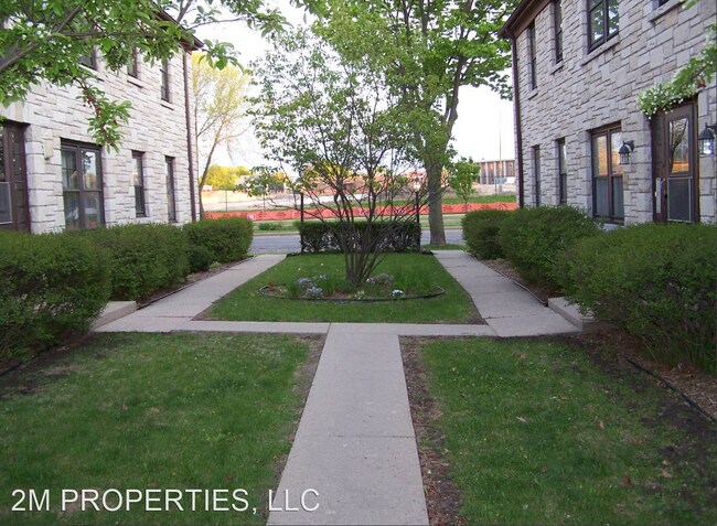 Foto del edificio - 1550 E Capitol Dr