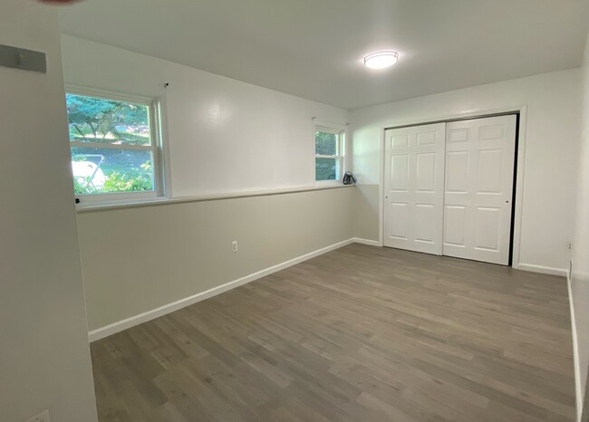 Bedroom - 1146 Sussex Tpke