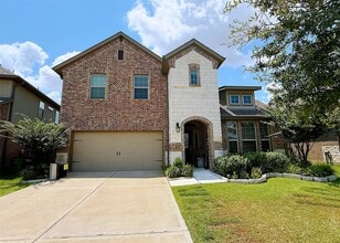 Building Photo - 28726 Pearl Bridge Ln