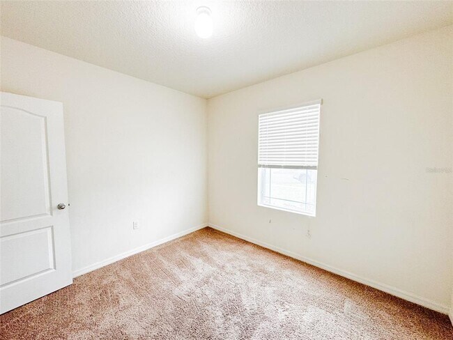 Foto del edificio - 5525 Forest Ridge Dr