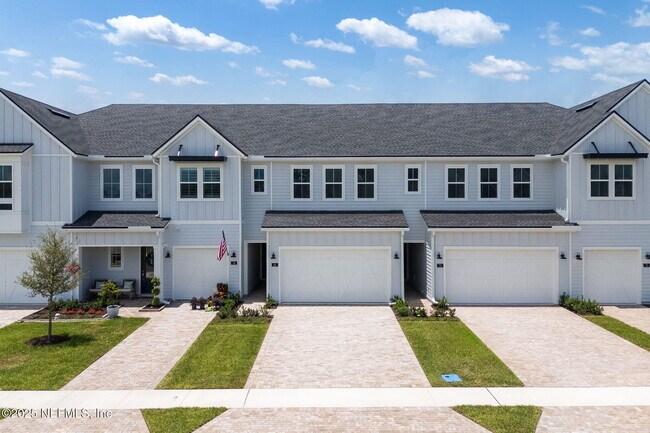 Building Photo - 65 Delwood Wy