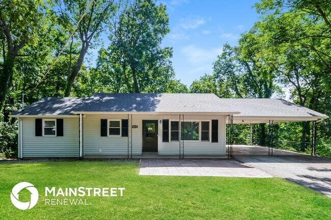 Foto del edificio - 4312 Oakcrest Dr