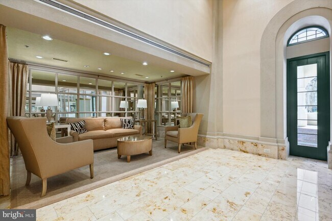 Foto del edificio - 2151 Jamieson Ave