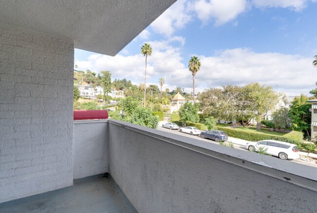 Foto del edificio - 1757 N Orange Dr Los Angeles, CA 90028
