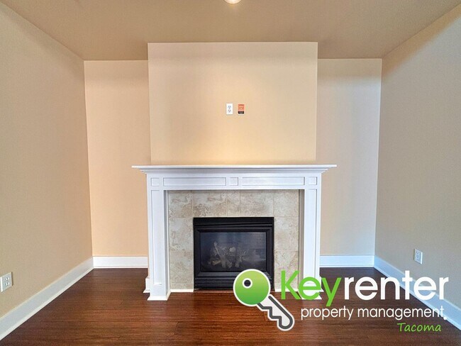 Building Photo - Luxury 2-Bed Condo in Tacoma, No Neighbors...