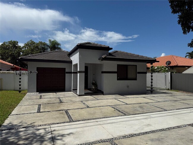 Foto del edificio - 14480 SW 112th St