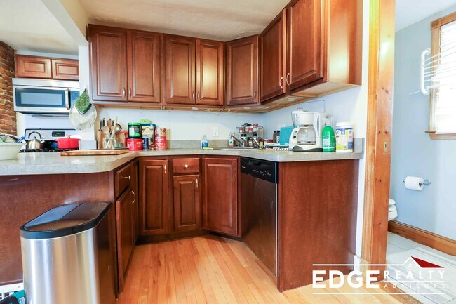 Foto del edificio - 11 Cottage Ln