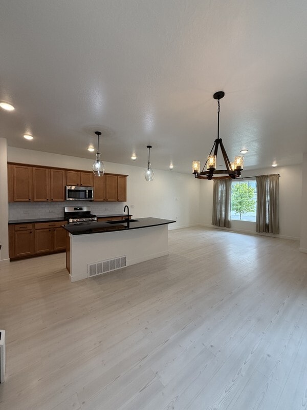 Foto del edificio - 1574 Andover Rd