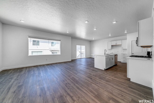 Building Photo - 3860 W 510 N