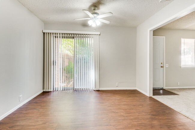 Building Photo - A Walnut Hill Wonder Townhome!