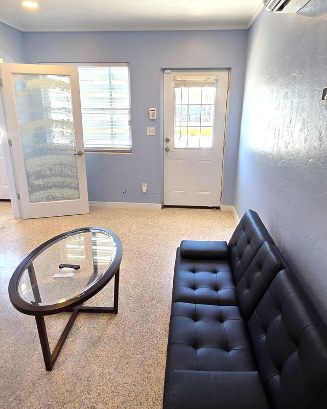 Foto del edificio - 921 Ridgewood Ave