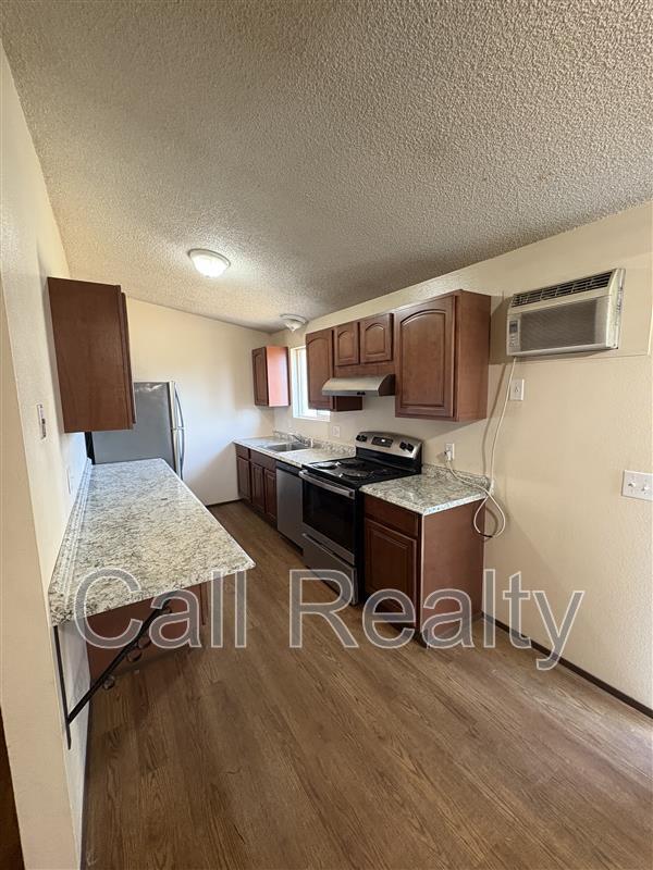 Foto del edificio - 14727 E 4th Ave