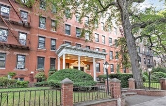 Building Photo - 240 Ocean Pkwy