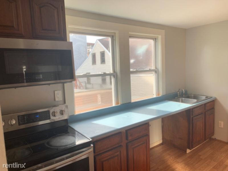 Primary Photo - 3 br, 1 bath Apartment - 24 Mechanic St