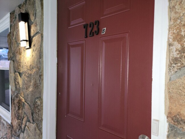Foto del edificio - Great location near CDC, Emory, and the VA...