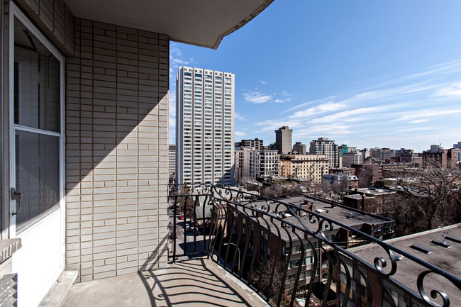 Building Photo - The St Georges