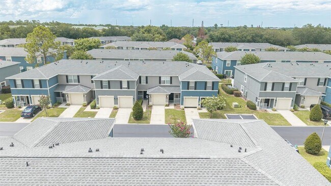 Foto del edificio - 12649 Somerset Oaks St