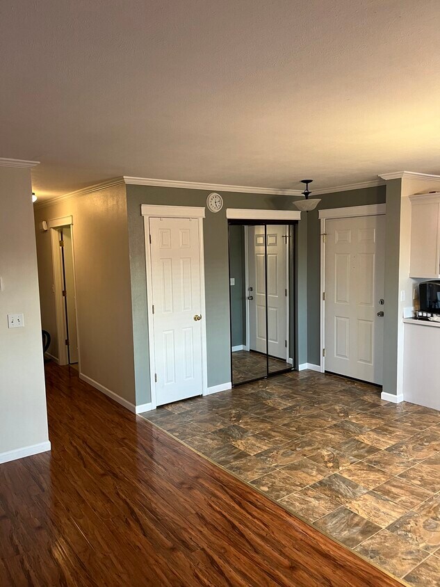 Building Photo - 4315 E Mt Baldy Ln