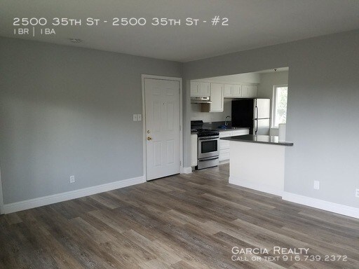 Building Photo - 2500 35th St