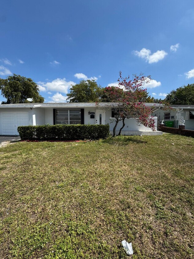 Primary Photo - 2490 NW 83rd Ave