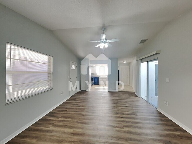 Foto del edificio - 23031 Clearwater Pl