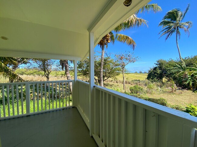 Building Photo - Large 3 Bed, 2 bath plus bonus room with w...