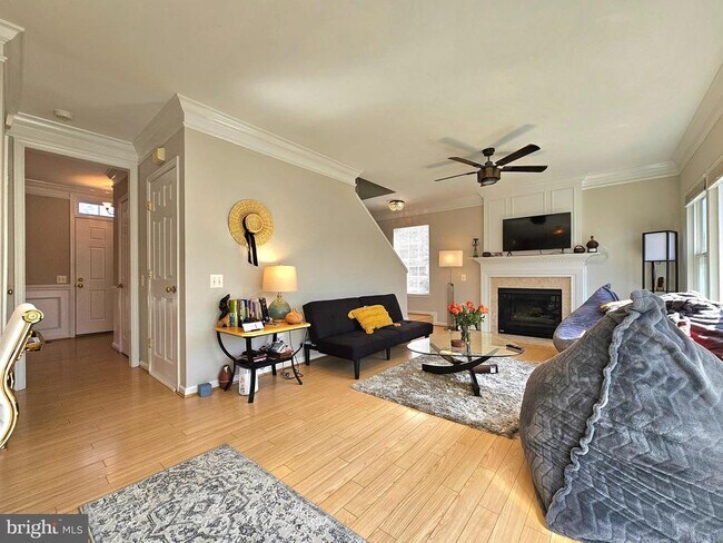 Building Photo - 15004 Slippery Elm Ct