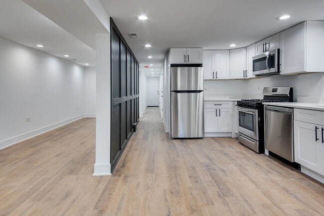 Foto del edificio - 2453 N Mozart St