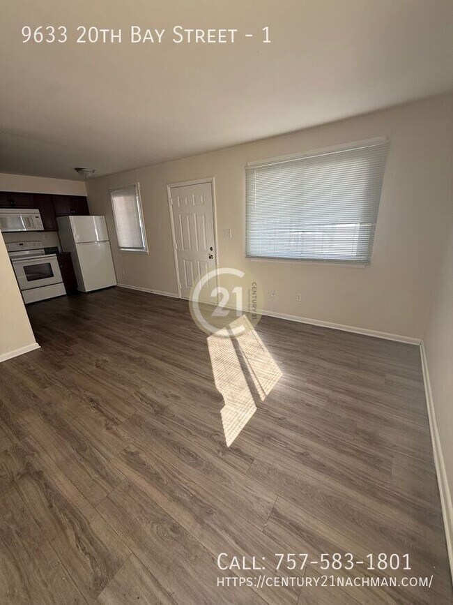 Building Photo - 9633 20th Bay St