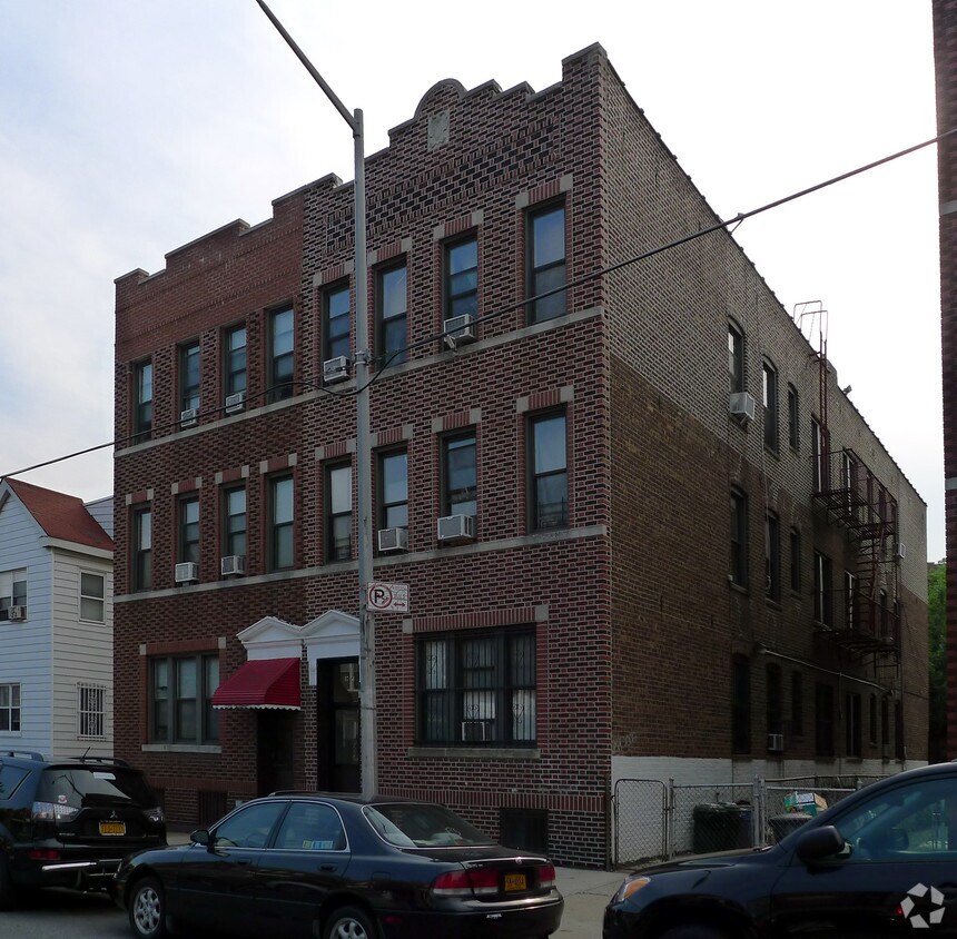 Primary Photo - 37-51 64th St