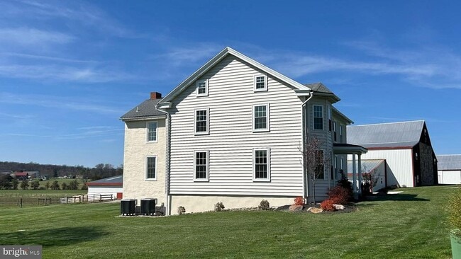 Building Photo - 165 Ammon Rd