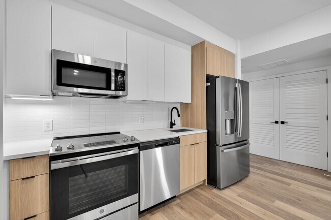 Foto del edificio - 14 P St NW