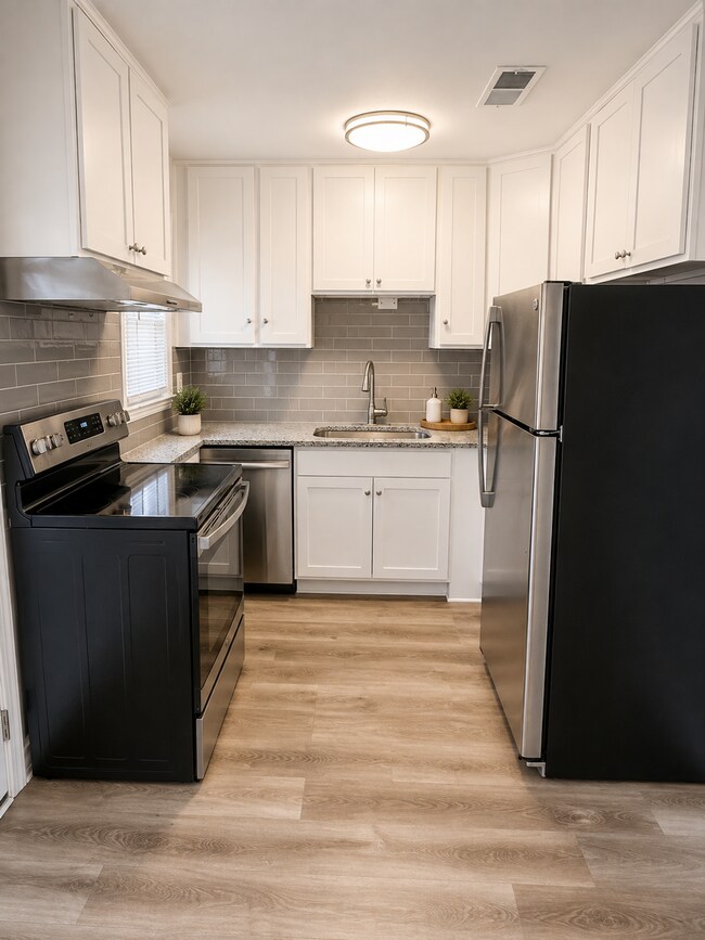 Building Photo - Chatham II Apartments