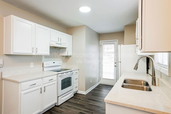 Foto del edificio - 3333 Woodmeadow Pkwy