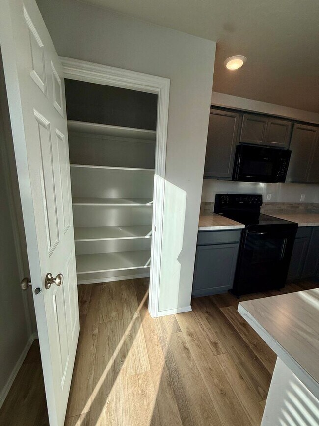 Foto del edificio - 3-bedroom home in Caldwell, ID