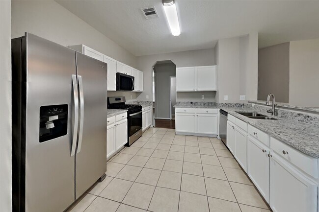 Foto del edificio - 22022 Willow Downs Dr