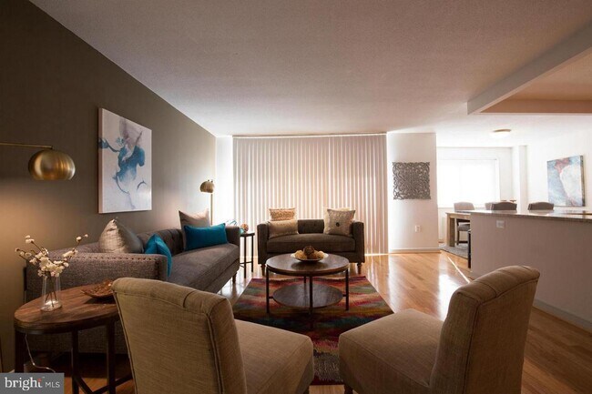 Foto del edificio - 7333 New Hampshire Ave
