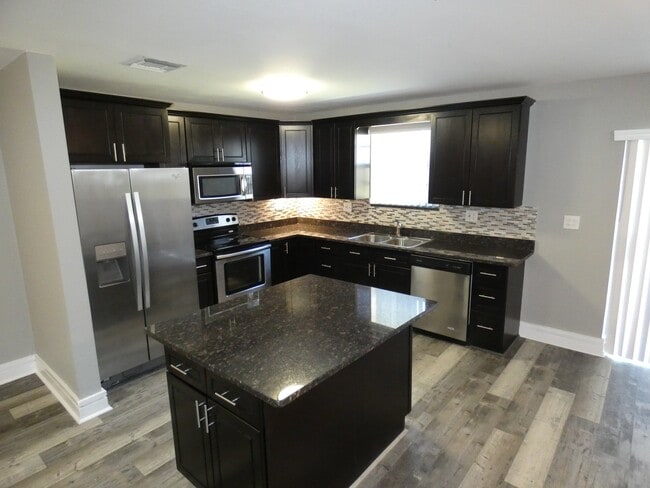 Photo - 14212 NE 4th Ave Townhome