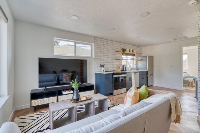 Foto del edificio - 5222 SE Holgate Blvd