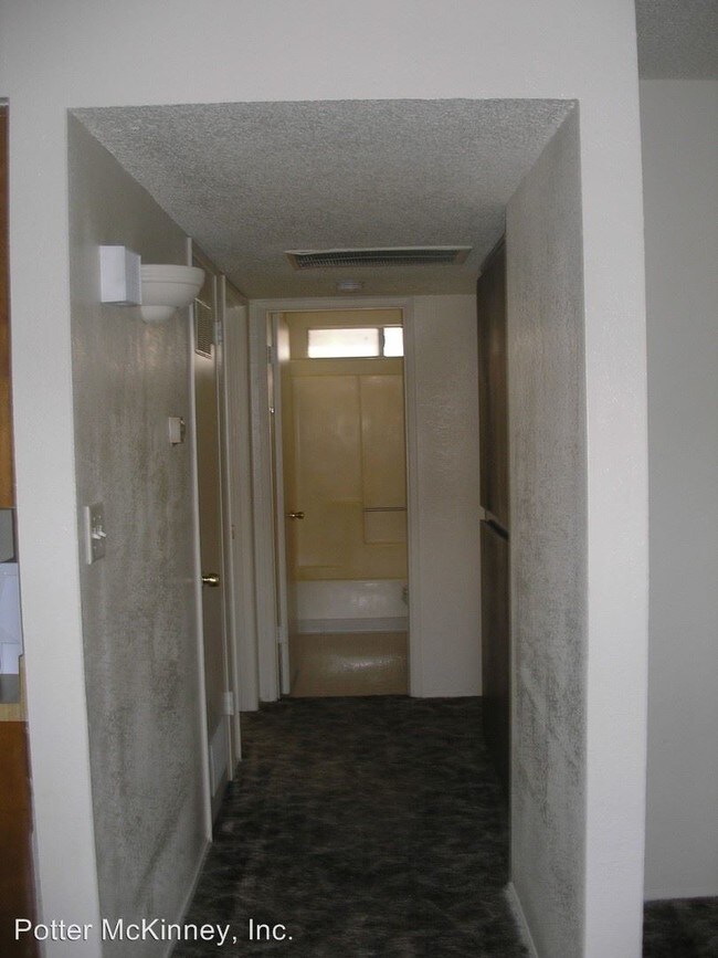 Foto del edificio - 6512 Mohawk St