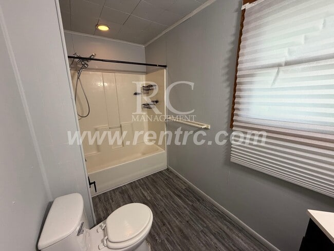 Foto del edificio - 1206 Robinson-