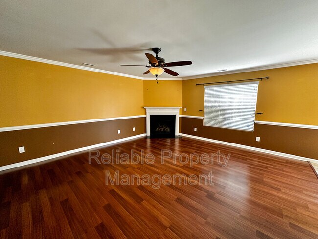 Building Photo - 2418 Ferdinand Dr