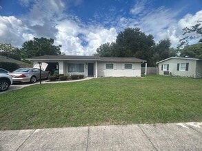 Building Photo - 1212 Pilgrim Ave