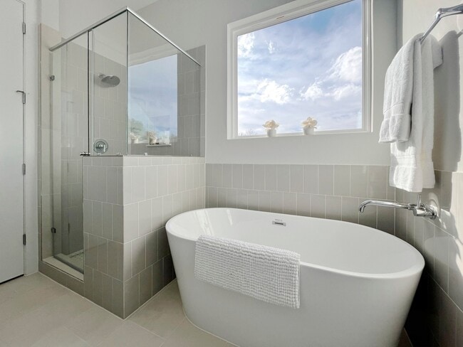 Foto del edificio - 8316 Curry Rd