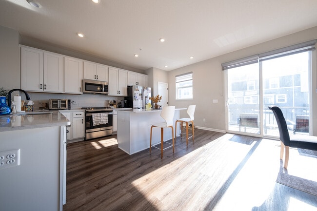 Building Photo - 21860 136th Wy